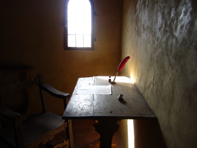 The Problem with Stuff: Overcoming Material Possessions for a Holier&nbsp;Life